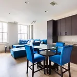 Luxury Inner Harbor Apartment