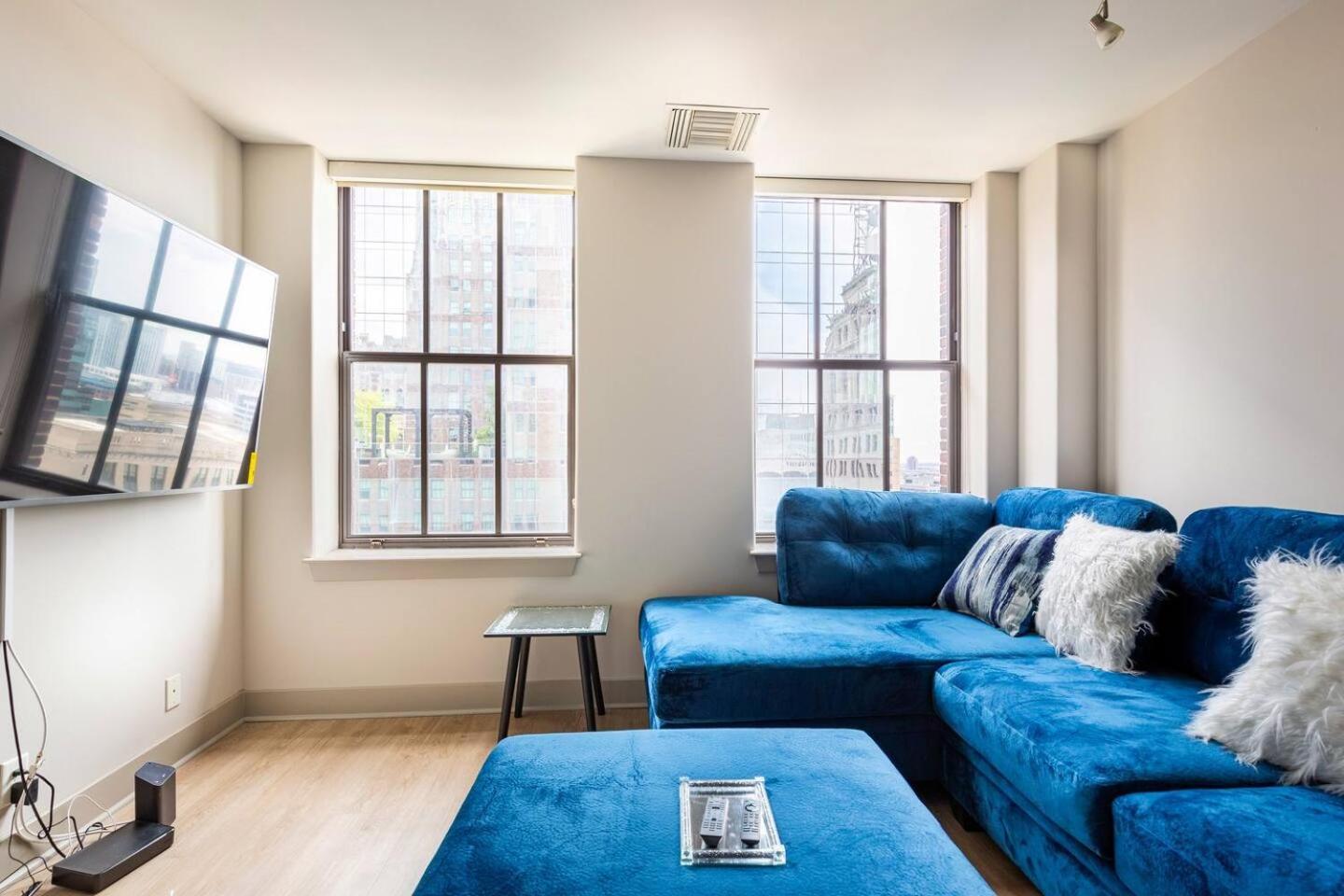 Apartment Luxury Inner Harbor Baltimore
