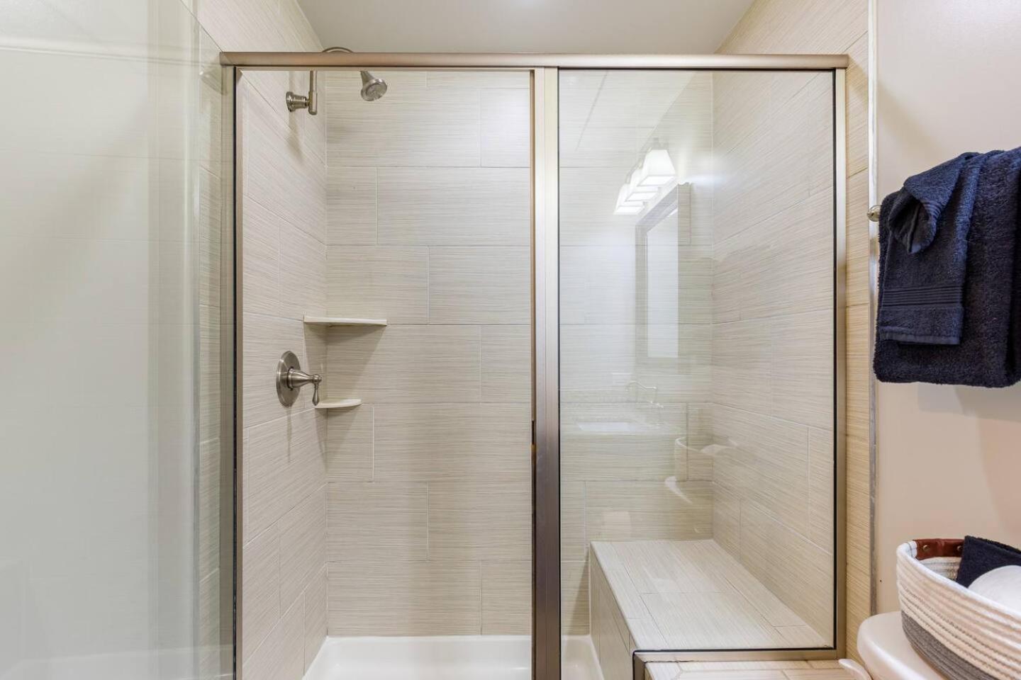 Luxury Inner Harbor Apartment Baltimore